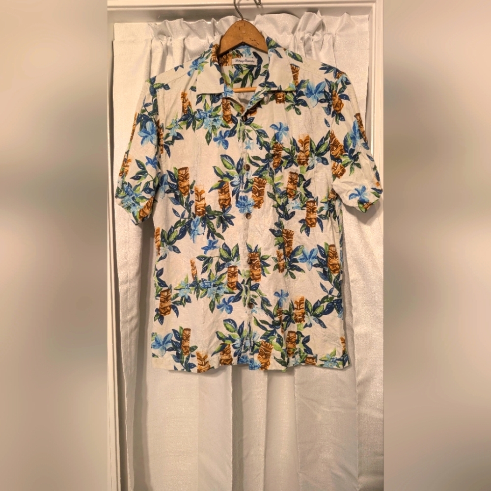 Tommy Bahama Silk Button Down Short Sleeve Hawaiian Scene Shirt Men's Size M